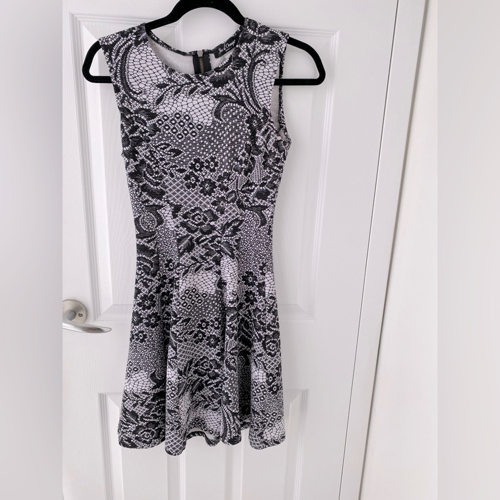 Jus D’Orange Lace Print Dress XS-Small